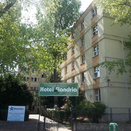 Hostel Flandria บูดาเปสต์ ภายนอก รูปภาพ