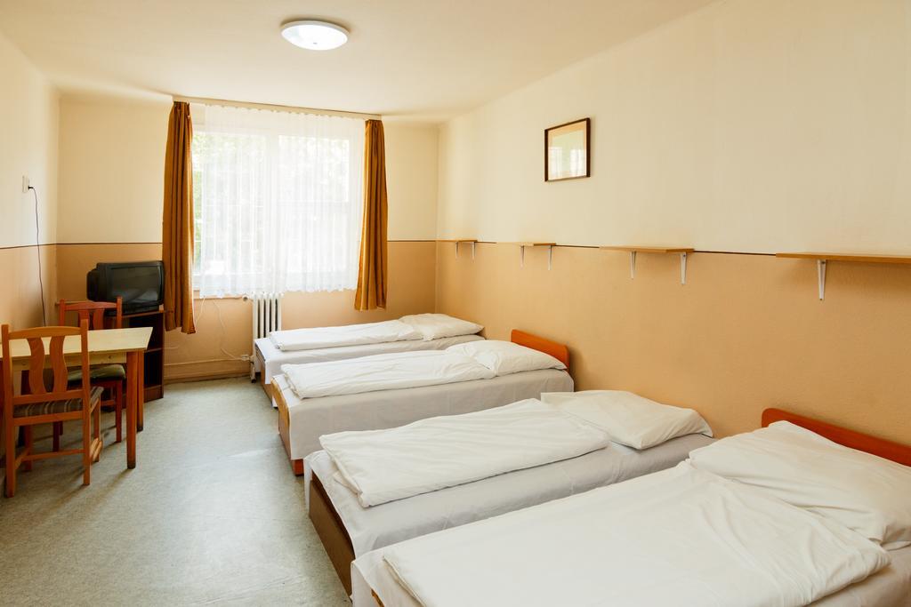Hostel Flandria บูดาเปสต์ ภายนอก รูปภาพ